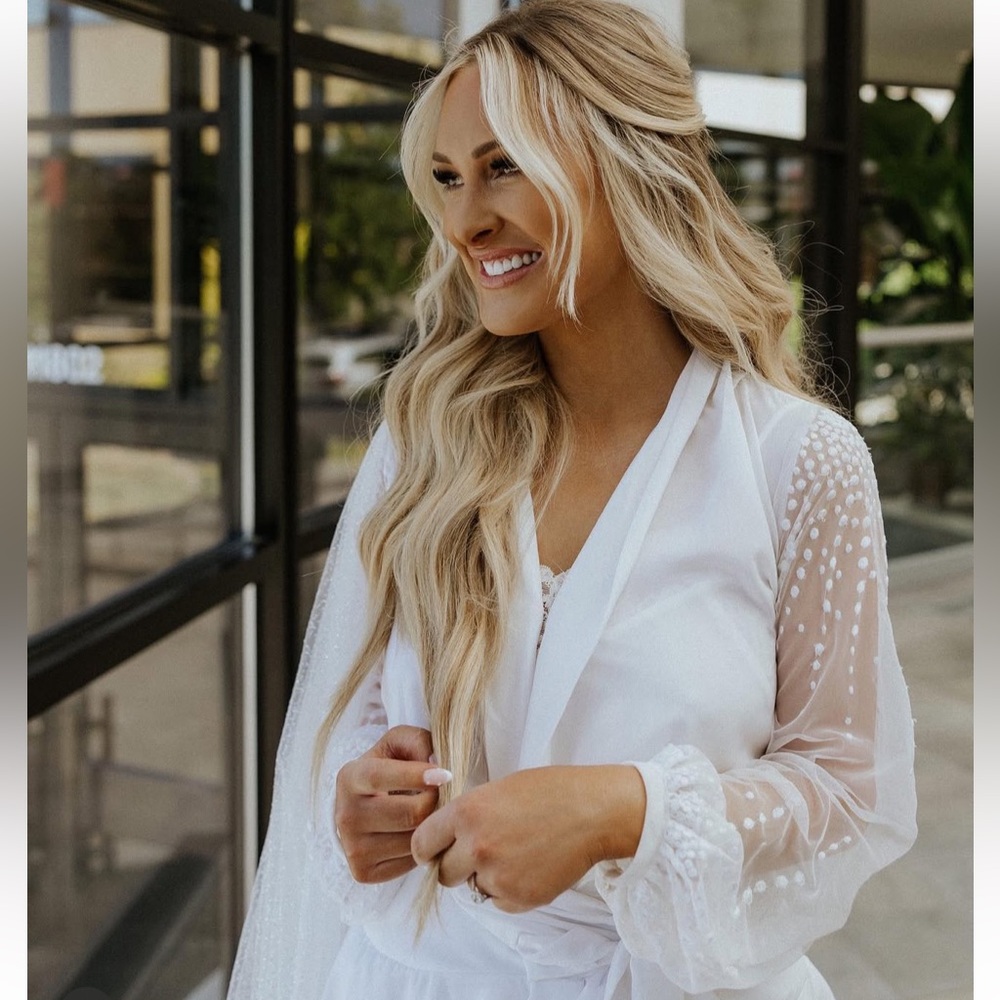 Robed with love ALANNA ROBE- WHITE. NWT. First photo is me modeling it